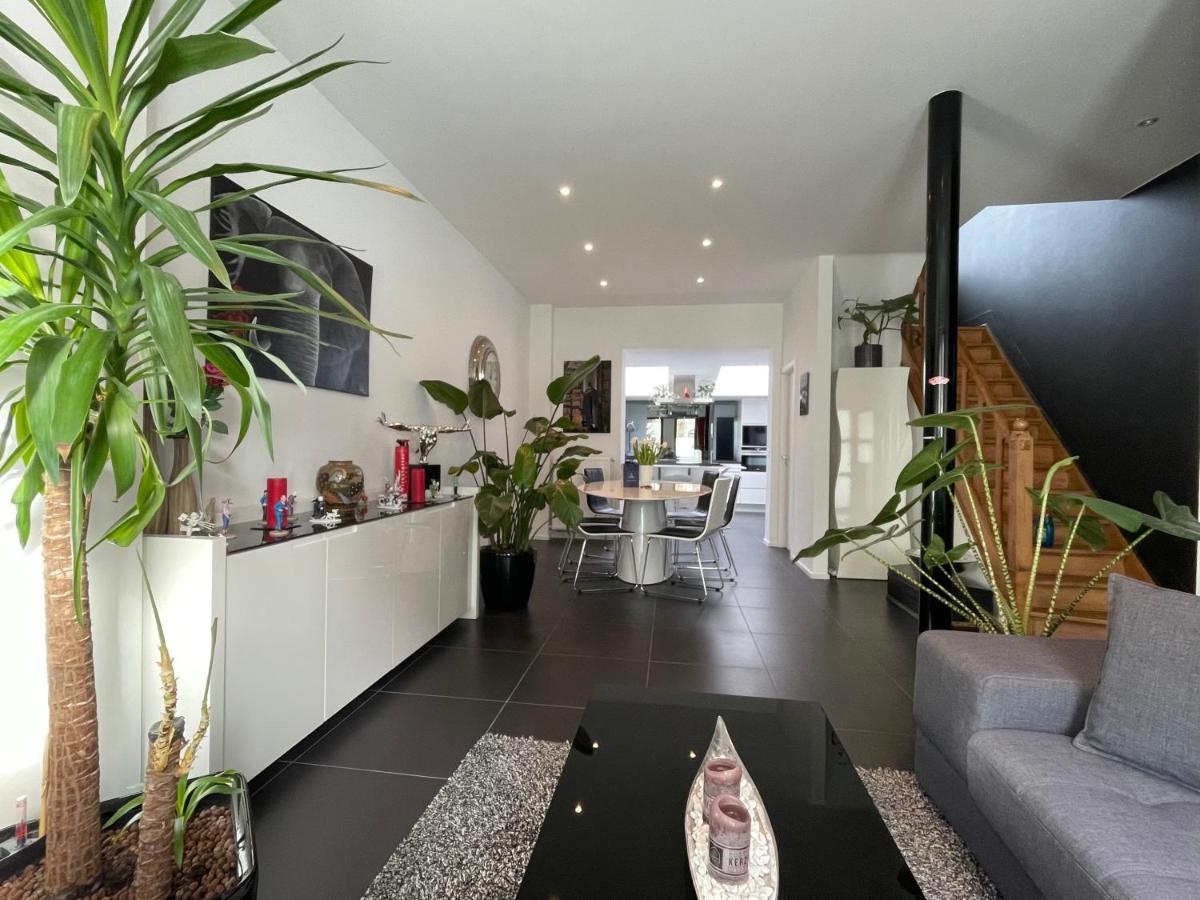 Appartamento Modern 1Br House Near Heysel, Expo, Palais 12, Atomium, Uzvub Et Stade Roi Baudouin Wemmel Esterno foto